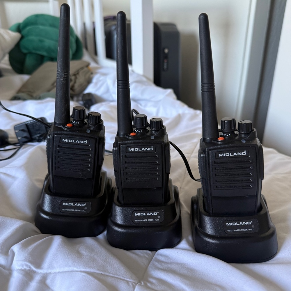 Midland MB400 BizTalk® Business Band Two-Way Radio